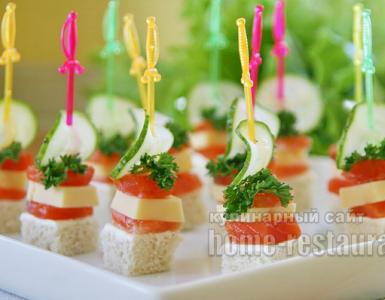 Canapés on skewers: simple recipes for the festive table