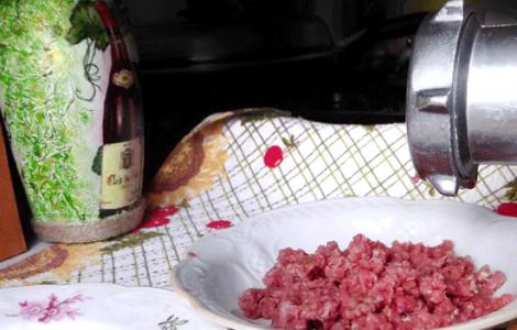Ako uvariť polievku s mäsovými guľkami (recept s fotografiami krok za krokom)