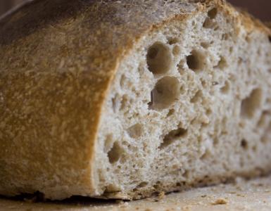 Хліб на кефірі в хлібопічці без дріжджів