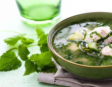 Nettle cabbage soup in meat broth recipe