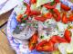 Ryby s paradajkami: pod zeleninovým „kabátom“, kyslou smotanou, syrom